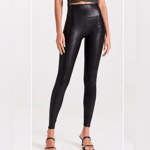 Women’s SPANX coated faux leather solid black leggings Medium